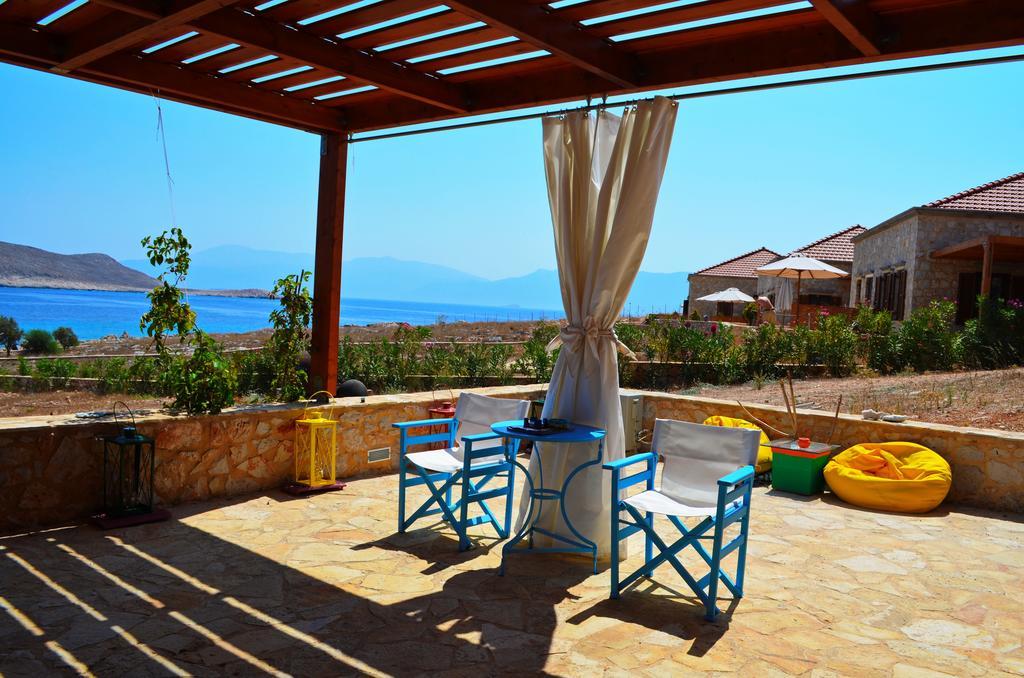 Villa Romanza Beach Villa Chalki Town Habitación foto